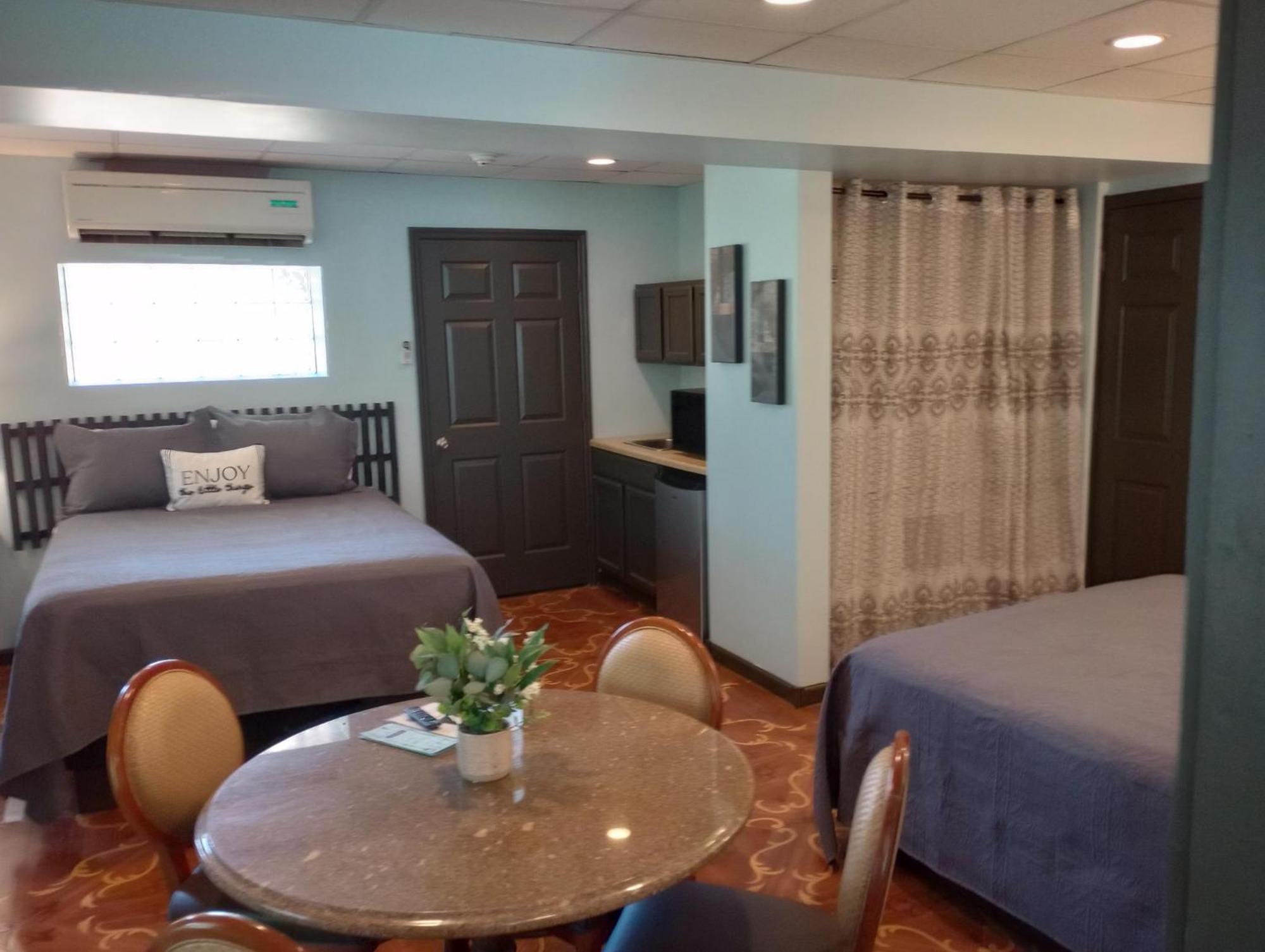 Sutton Elk River Hotel & Cafe מראה חיצוני תמונה